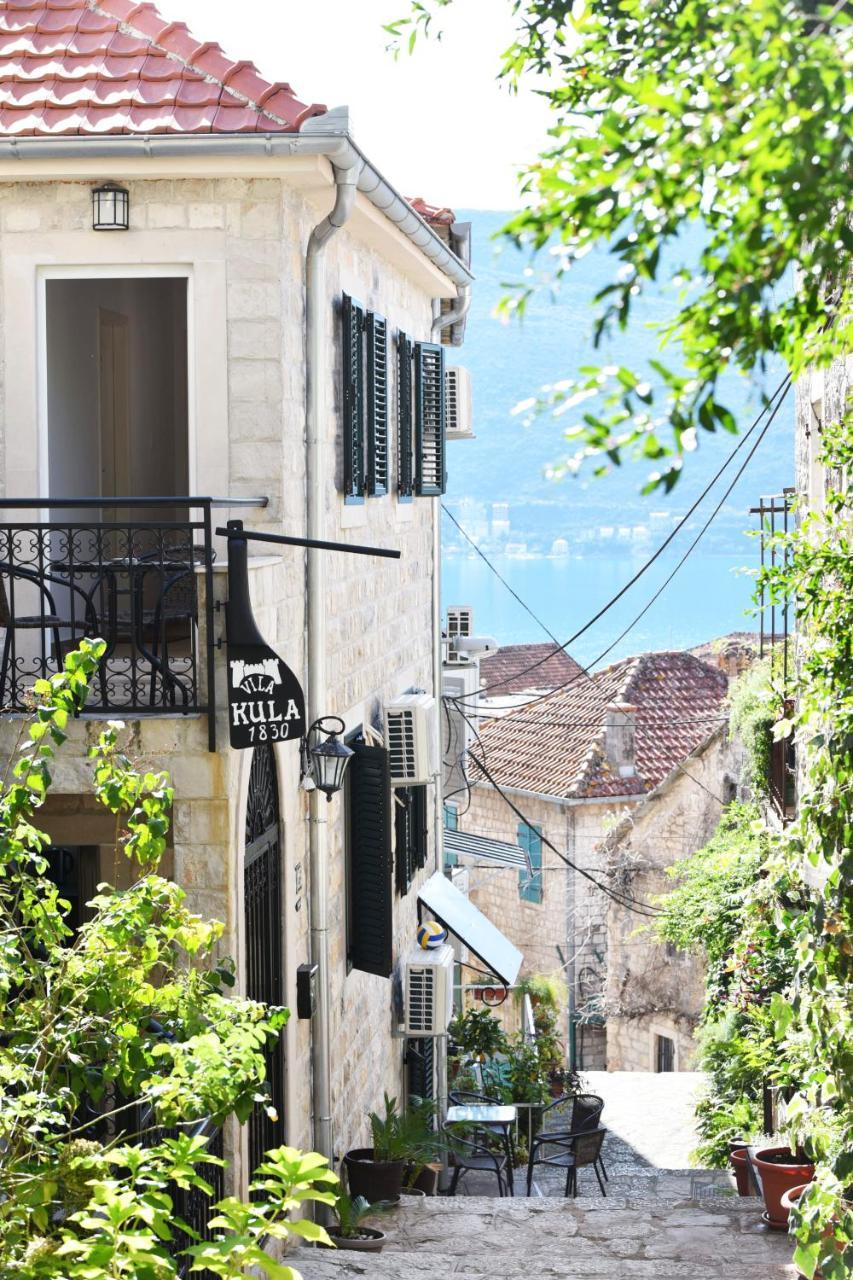 Vila Kula 1830 Apartments Herceg Novi Buitenkant foto