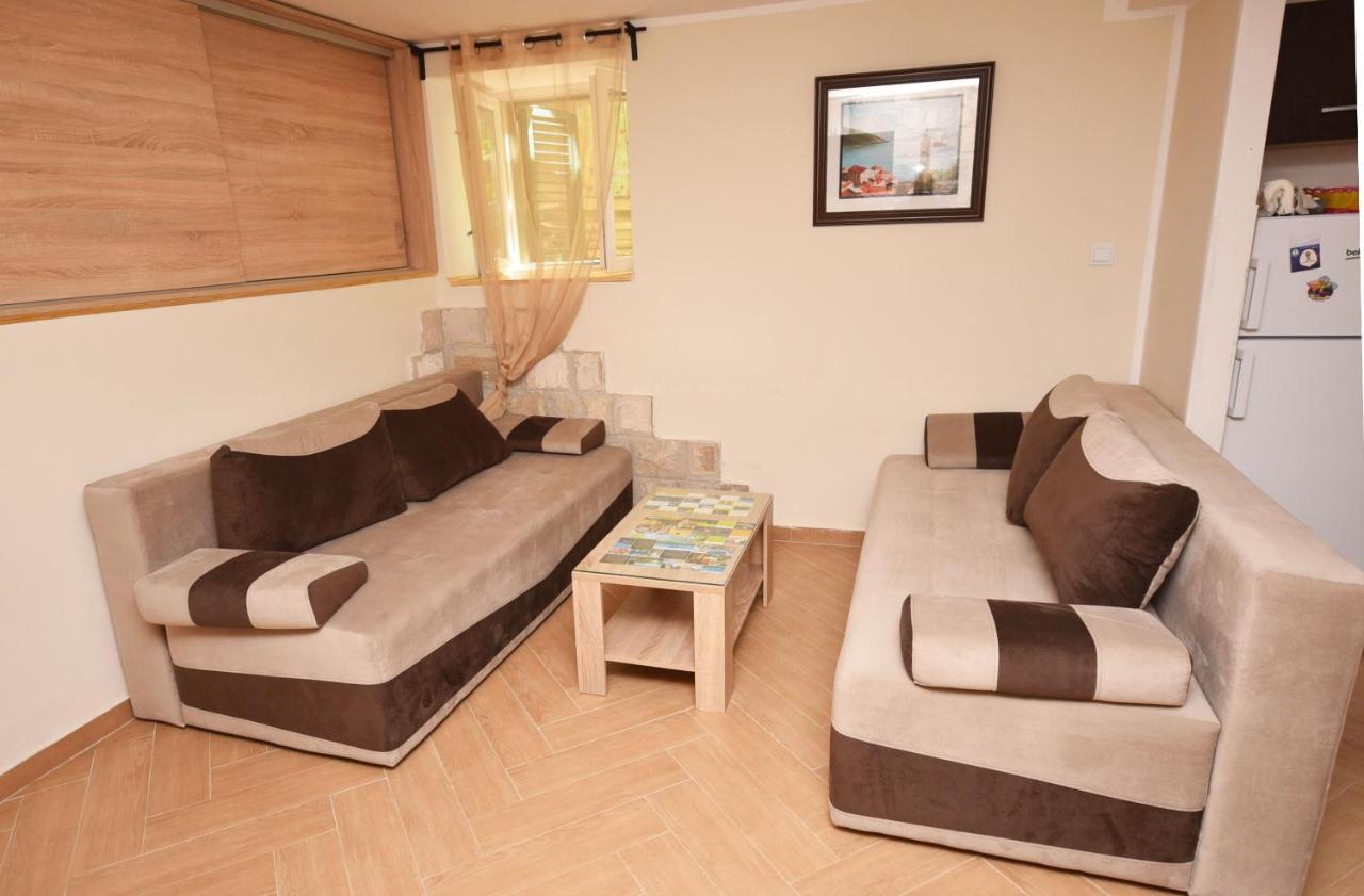 Vila Kula 1830 Apartments Herceg Novi Buitenkant foto